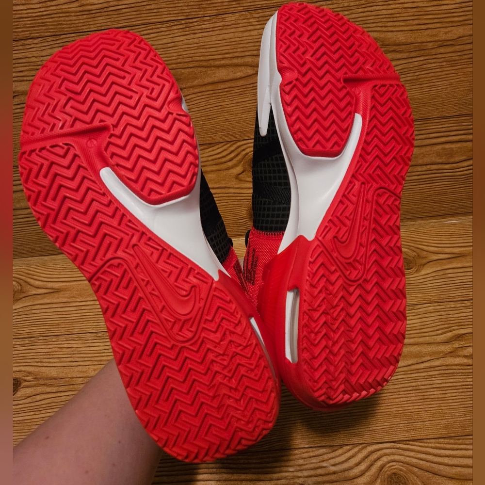 Nike Lebron Witness 7 Shoes Red Black size 10.5 NWOB - Picture 8 of 9